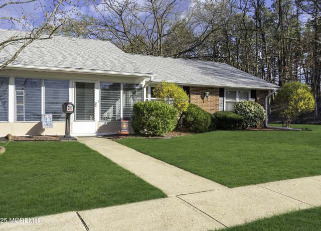Property at 530D Portsmouth Dr, Lakewood, NJ 08701, 2 beds, 1 bath