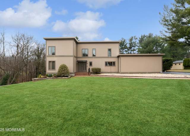 Property at 3 Holly Glen Way, Holmdel, NJ 07733, 3 beds, 3 baths