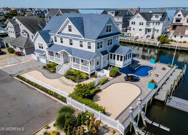 Property at 333 Barkentine Ln, Mantoloking, NJ 08738, 4 beds, 4.5 baths