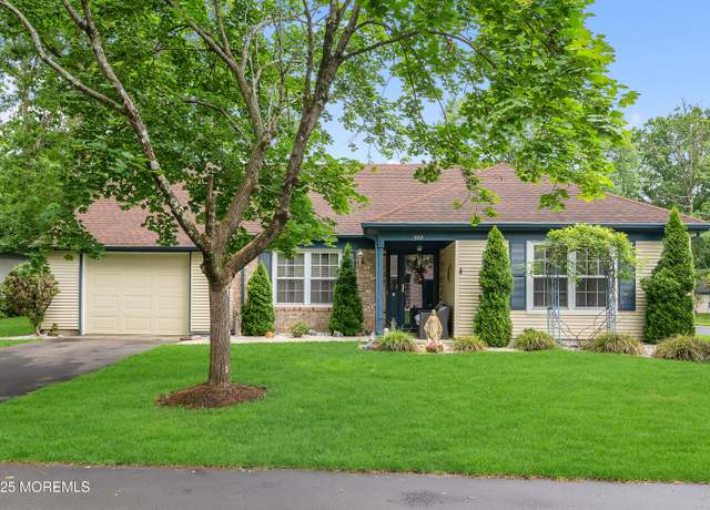 Property at 538 Petunia Ln N, Whiting, NJ 08759, 2 beds, 2 baths