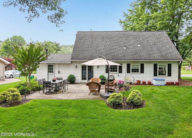 Property at 135 Ivy Hill Dr, Aberdeen, NJ 07747, 4 beds, 2.5 baths