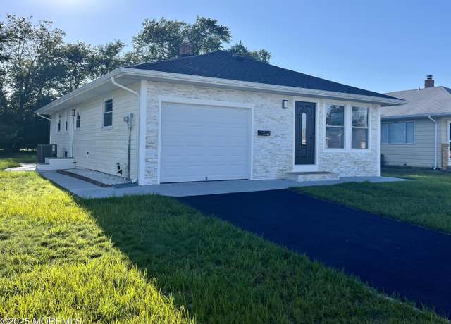 Property at 13 Saint Martin Pl, Toms River, NJ 08757, 2 beds, 2 baths