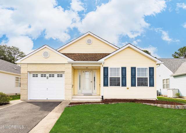 Property at 83 Woodstock Dr, Toms River, NJ 08757, 2 beds, 2 baths