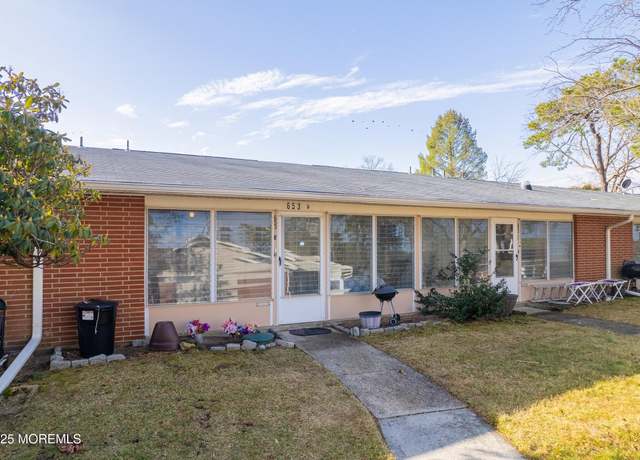 Property at 653B Plymouth, Lakewood, NJ 08701, 2 beds, 1 bath
