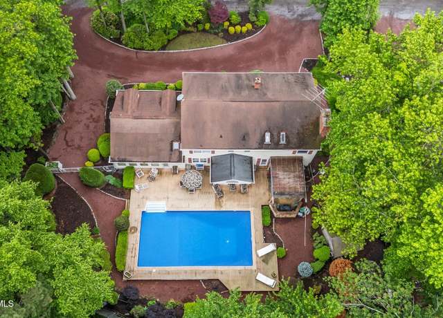 Property at 221 Lloyd Rd, Aberdeen, NJ 07747, 5 beds, 3 baths