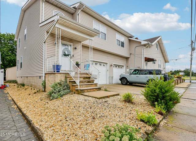 Property at 414 Bay Blvd Unit B, Seaside Heights, NJ 08751, 4 beds, 2.5 baths