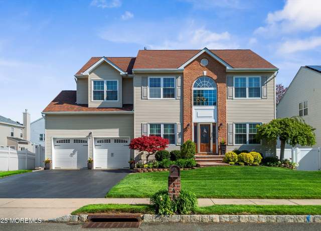 Property at 148 Manhattan Ave, Bayville, NJ 08721, 4 beds, 3 baths