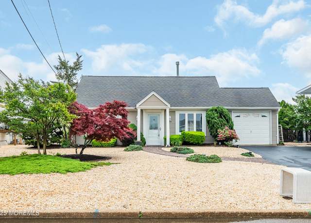 Property at 1825 Monitor Dr, Toms River, NJ 08753, 3 beds, 1 bath