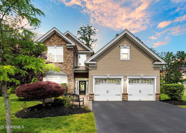 Property at 39 Northcrest Dr, Tinton Falls, NJ 07724, 4 beds, 3 baths