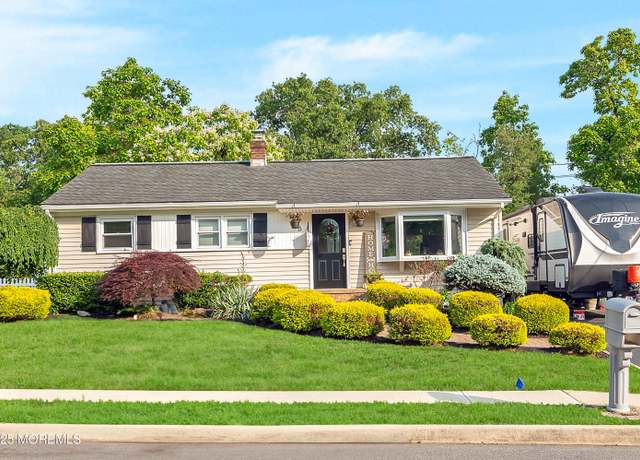 Property at 5 Robert Ave, Howell, NJ 07731, 3 beds, 1 bath