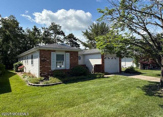 Property at 5 Floral Dr, Brick, NJ 08723, 2 beds, 2 baths