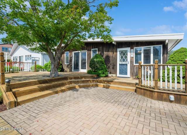 Property at 11 Osprey Dr, Toms River, NJ 08753, 3 beds, 1 bath