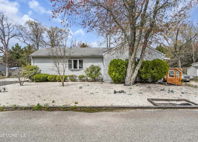 Property at 3 Oak St, Waretown, NJ 08758, 3 beds, 2 baths