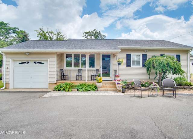 Property at 101 Lillie Rd, Toms River, NJ 08753, 3 beds, 1.5 baths