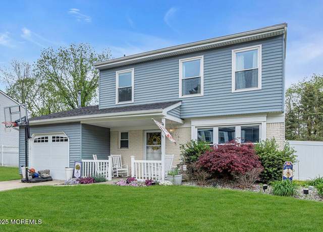 Property at 4 Dantley Dr, Howell, NJ 07731, 3 beds, 2.5 baths