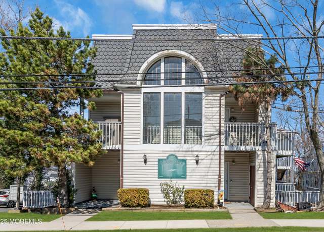 Property at 100 Navesink Ave #9, Highlands, NJ 07732, 2 beds, 1.5 baths