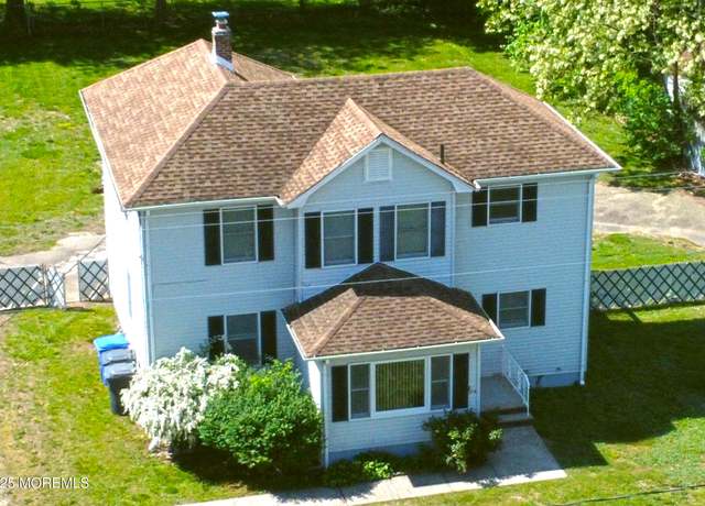 Property at 221 Chestnut St, Toms River, NJ 08753, 3 beds, 2 baths
