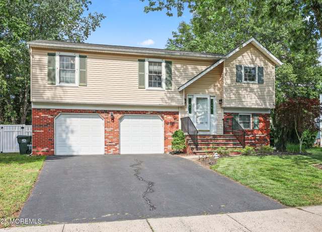Property at 104 Starlight Rd, Howell, NJ 07731, 3 beds, 2.5 baths