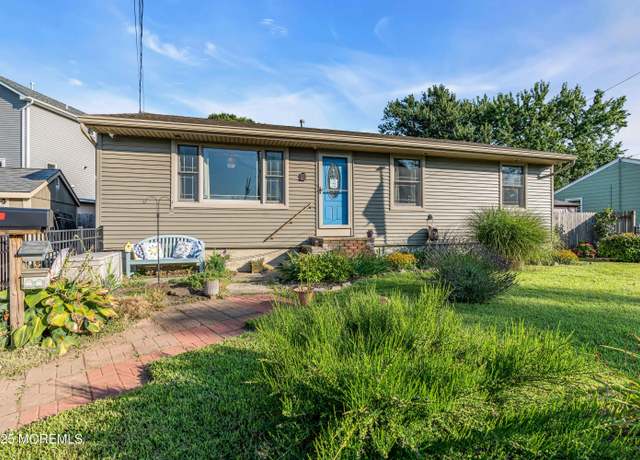 Property at 64 Roland St, Keansburg, NJ 07734, 3 beds, 1 bath