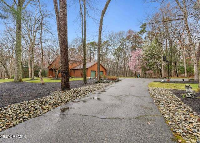 Property at 7 Stoney Brook Trl, Howell, NJ 07731, 3 beds, 2 baths