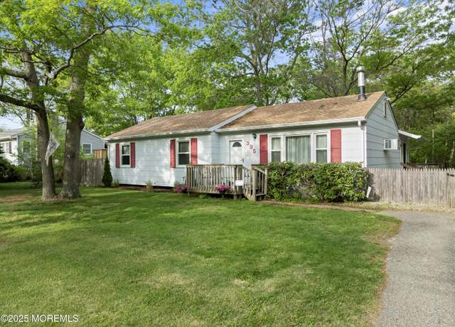 Property at 335 Western Blvd, Bayville, NJ 08721, 3 beds, 1 bath