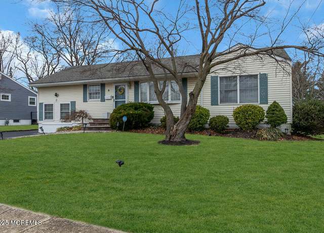 Property at 6 Coral Dr, Hazlet, NJ 07730, 3 beds, 1.5 baths
