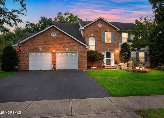 Property at 18 Mount Ranier Dr, Howell, NJ 07731, 4 beds, 2.5 baths