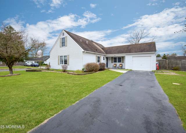 Property at 1 Mendon Dr, Howell, NJ 07731, 3 beds, 2.5 baths