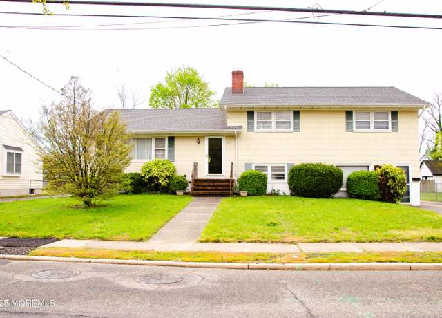 Property at 108 Lien St, Toms River, NJ 08753, 3 beds, 2.5 baths
