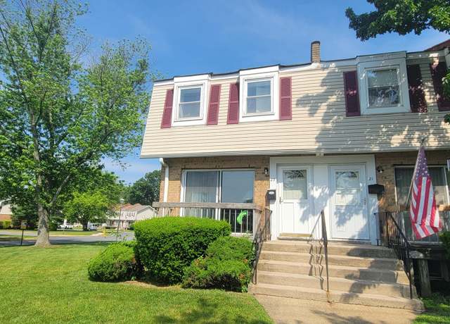 Property at 23 Primrose Ln, Brick, NJ 08724, 2 beds, 1.5 baths