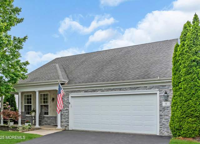 Property at 5 Minot Light Ct, Barnegat, NJ 08005, 2 beds, 2 baths