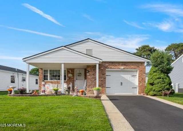 Property at 169 Pulaski Blvd, Toms River, NJ 08757, 2 beds, 2 baths