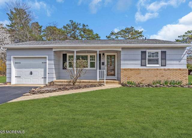 Property at 24 Hamilton Ct, Toms River, NJ 08757, 2 beds, 1 bath