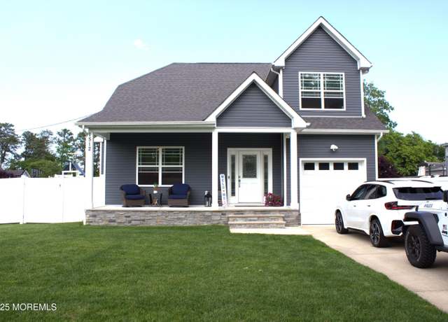 Property at 1512 Pemberton St, Toms River, NJ 08757, 3 beds, 2.5 baths