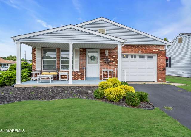 Property at 2 Tropicana Ct, Toms River, NJ 08757, 2 beds, 2 baths