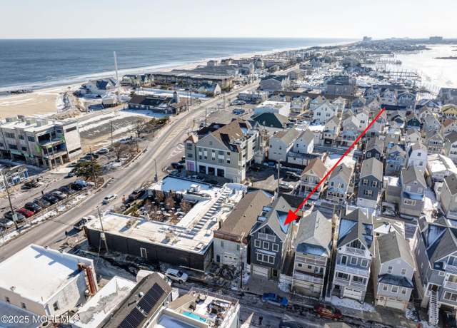 Property at 6 New St, Sea Bright, NJ 07760, 3 beds, 2.5 baths
