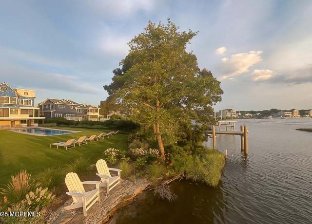 Property at 1623 Northstream Pkwy, Point Pleasant, NJ 08742, 5 beds, 4 baths