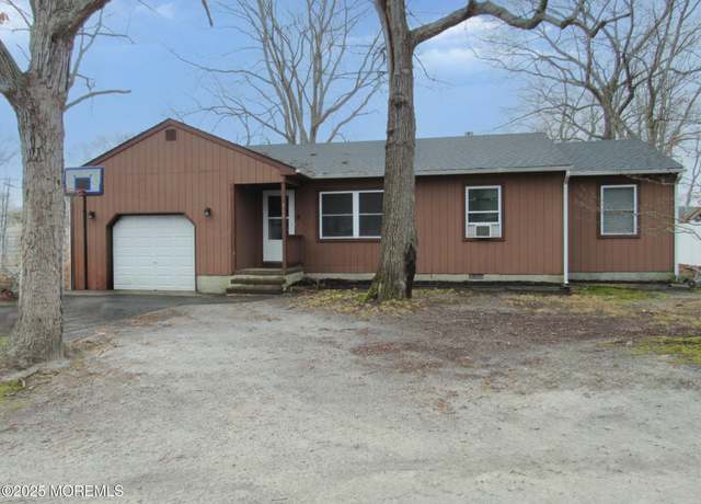 Property at 313 Merrimac Rd, Forked River, NJ 08731, 3 beds, 1 bath