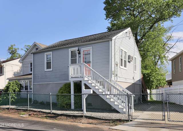 Property at 62 Seeley Ave, Keansburg, NJ 07734, 2 beds, 1 bath