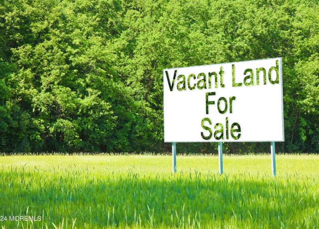 Property at 2105 1st Ave, Toms River, NJ 08753