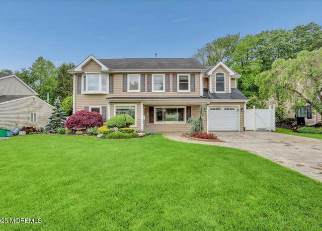 Property at 77 Warren Dr, Aberdeen, NJ 07747, 5 beds, 2.5 baths