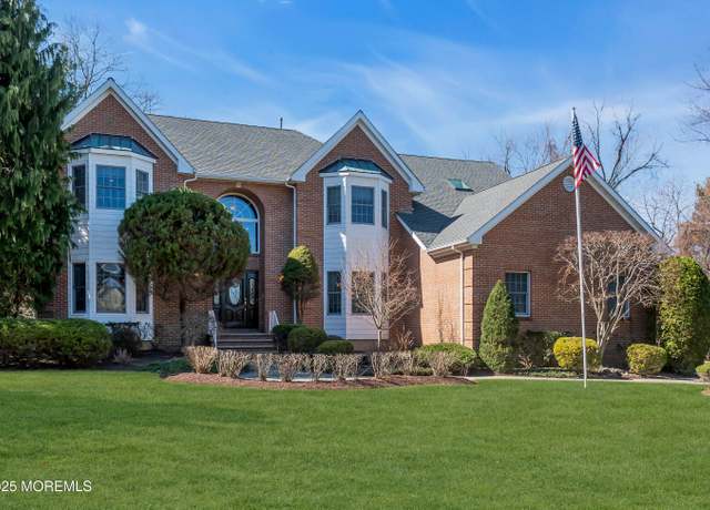 Property at 15 Luccarelli Dr, Holmdel, NJ 07733, 5 beds, 3 baths