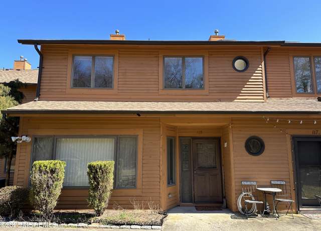 Property at 115 Brandywine Ct #115, Brick, NJ 08724, 2 beds, 1.5 baths