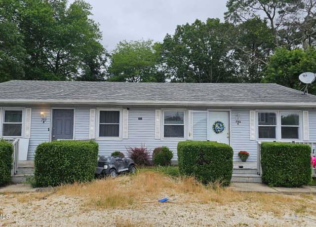 Property at 792 Jane Dr, Beach Haven West, NJ 08050, 4 beds, 2 baths