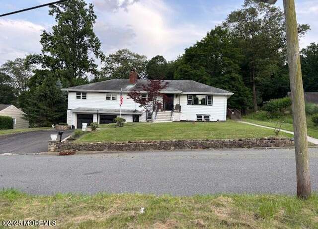 Property at 81 Roosevelt Ave, North Haledon, NJ 07508, 4 beds, 3 baths