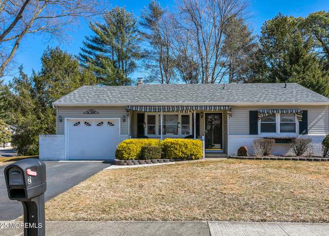 Property at 2 Sheepshead Dr, Toms River, NJ 08757, 2 beds, 1.5 baths