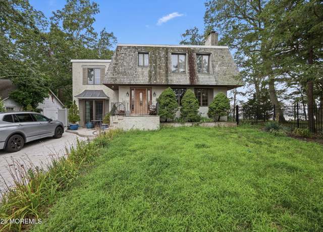 Property at 10 W Riverside Dr, Brick, NJ 08723, 4 beds, 4.5 baths