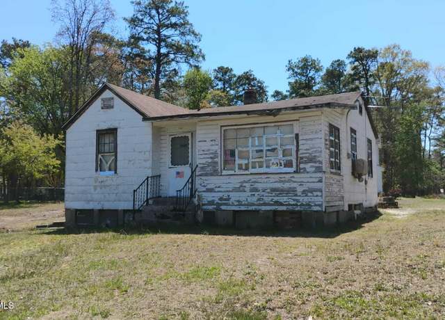 Property at 2800 S Lakeshore Dr, Browns Mills, NJ 08015, 2 beds, 1 bath