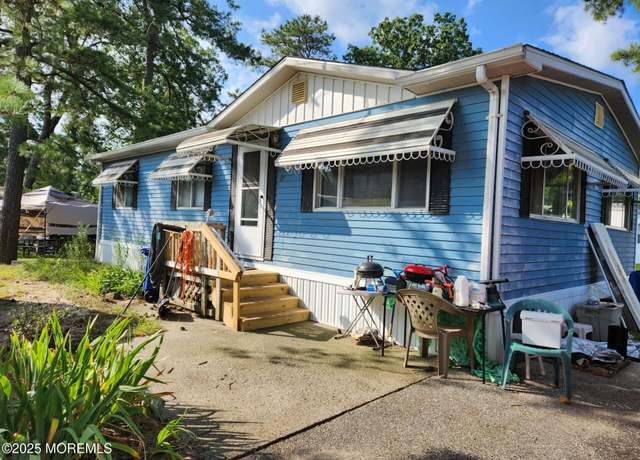 Property at 78 Woodchuck Pkwy, Whiting, NJ 08759, 2 beds, 1 bath