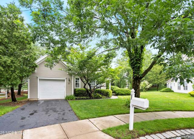 Property at 37 Violet Ct, Holmdel, NJ 07733, 2 beds, 2 baths